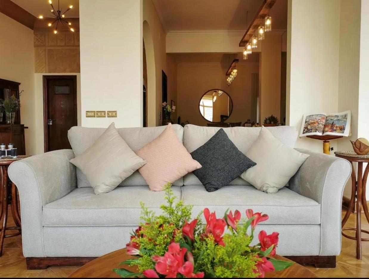 Luxury On The Nile - Zamalek Apartments Kaherah Luaran gambar